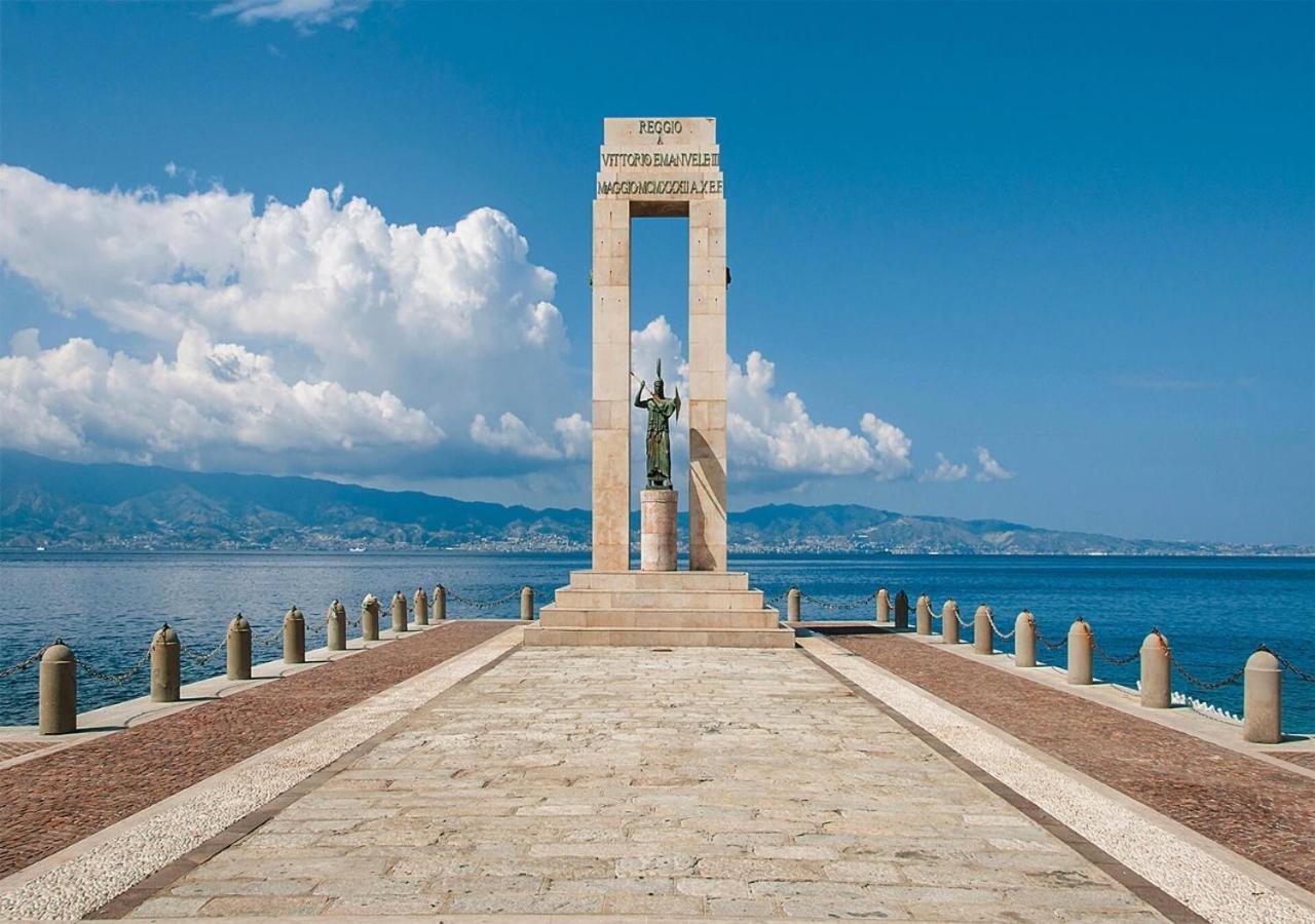 Xenia Luxury Rooms Reggio di Calabria Dış mekan fotoğraf